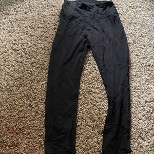 Women’s black 3/4 length leggings